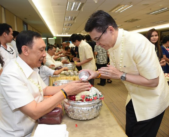 Bangchak Joins in Songkran Celebrations at the Ministry of Energy