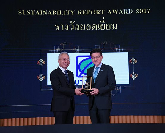 Bangchak receives award for Sustainability Report excellence