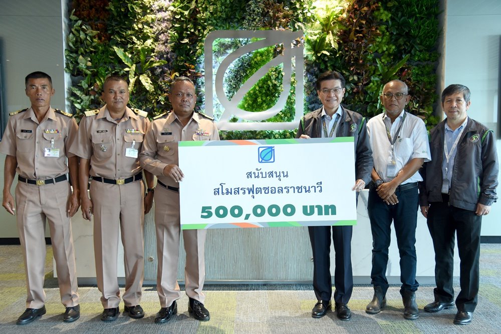 Bangchak Grants Financial Support to Royal Thai Navy Futsal Club