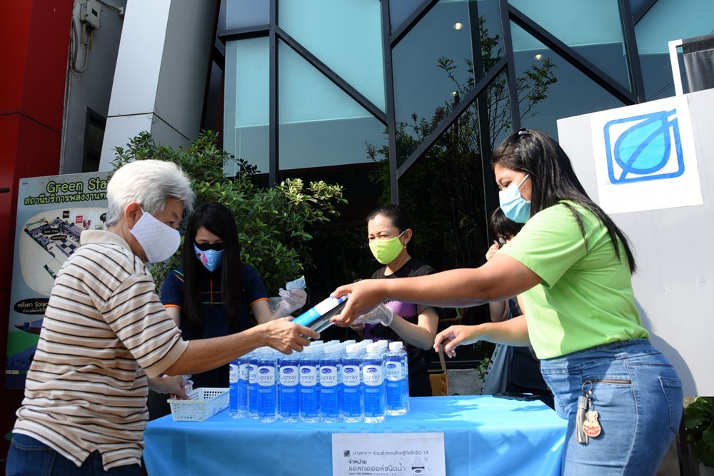 Bangchak Starts 2nd Round of Alcohol-Spray Distribution on May 5