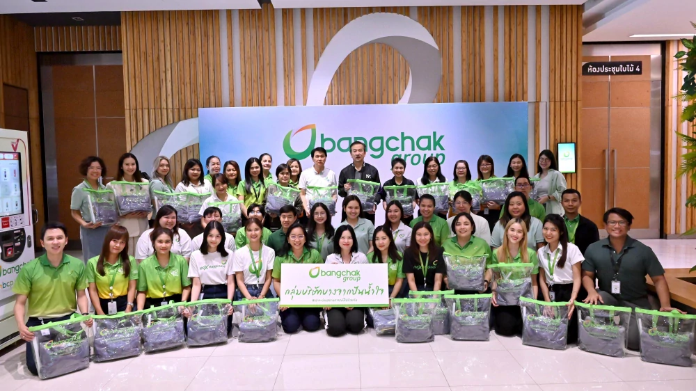 Bangchak Joins Flood Relief Efforts Continuing to Provide Assistance to Affected Communities